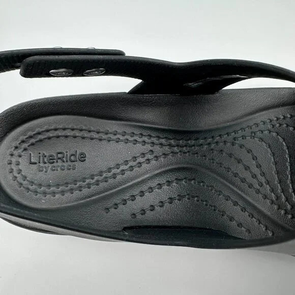 Crocs Women's Brooklyn Low Wedge Strappy Platform Sandals, Size 6, Black - Picture 10 of 14